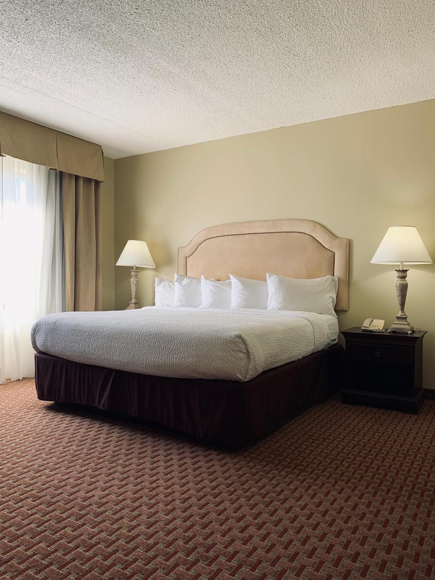 Euro-Suites Hotel Morgantown Zewnętrze zdjęcie
