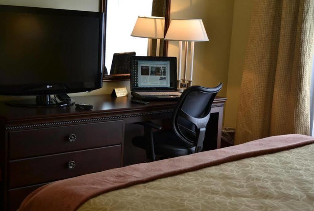 Euro-Suites Hotel Morgantown Zewnętrze zdjęcie